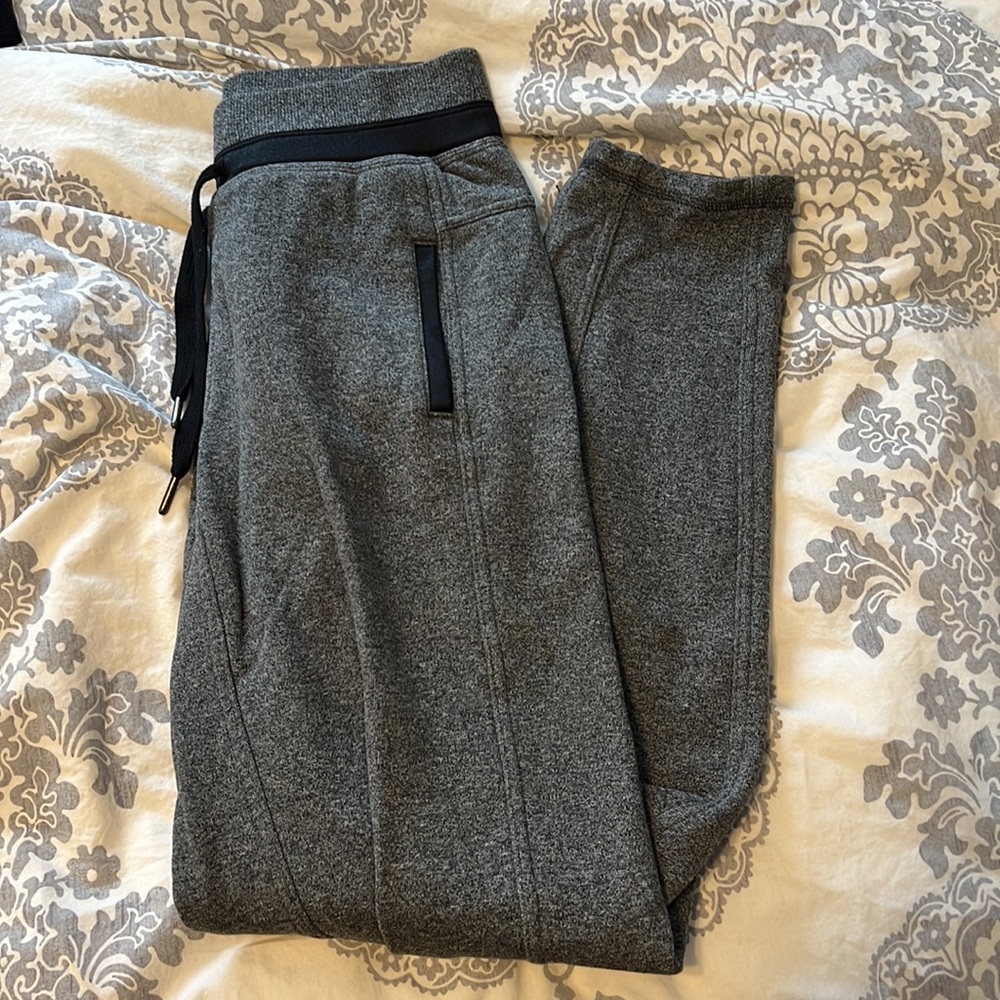 Lululemon athletica dark grey jogger sweatpants